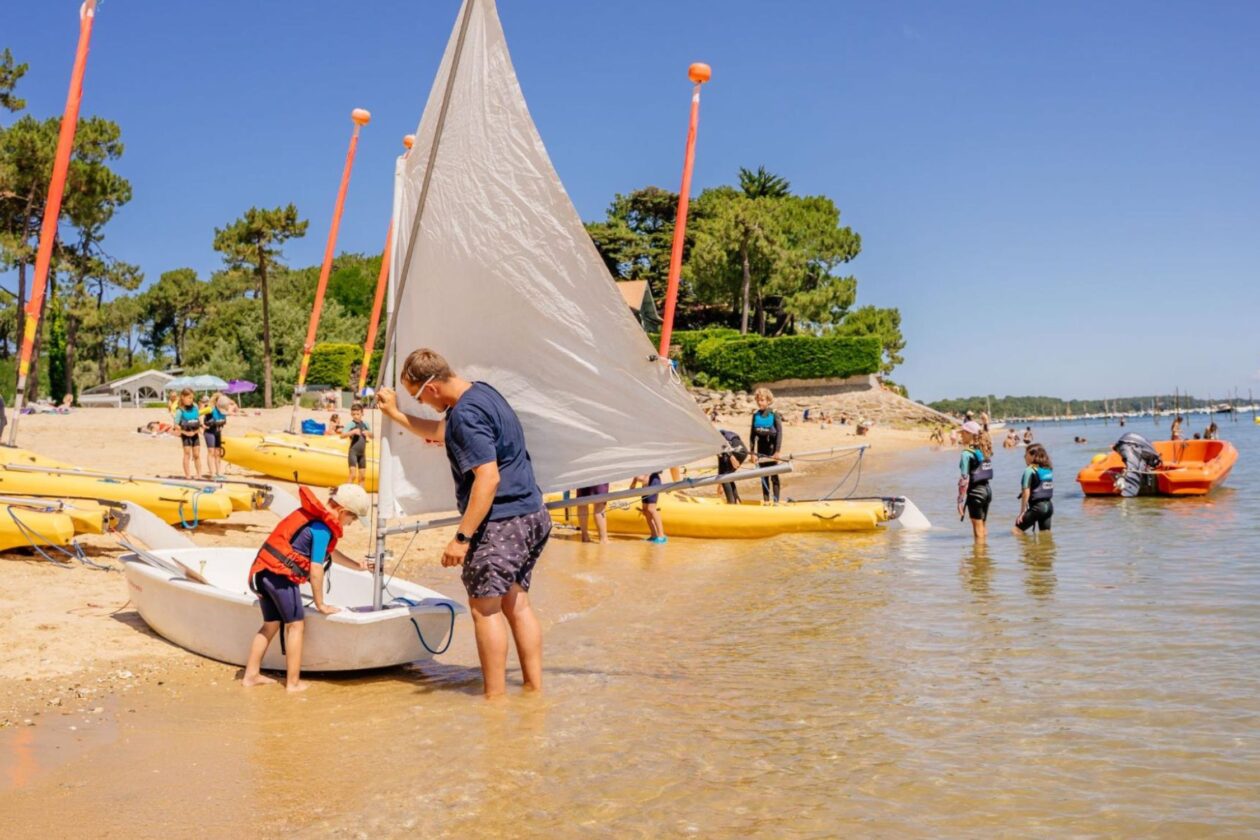 La plage des Américains est parfaite pour tester la voile au Cap Ferret !
