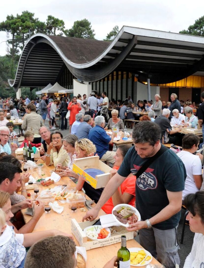 Le marché gastronomique de Piraillan